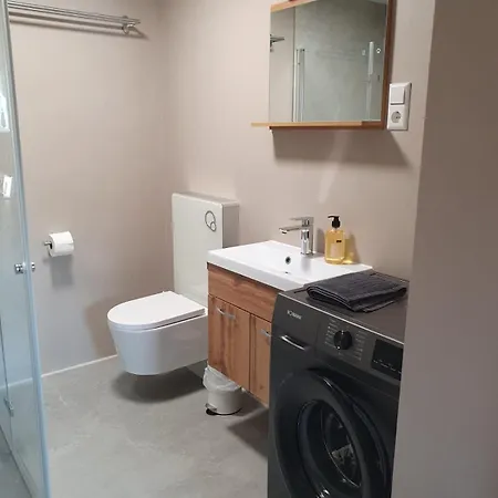 Anderer 1 Apartman *